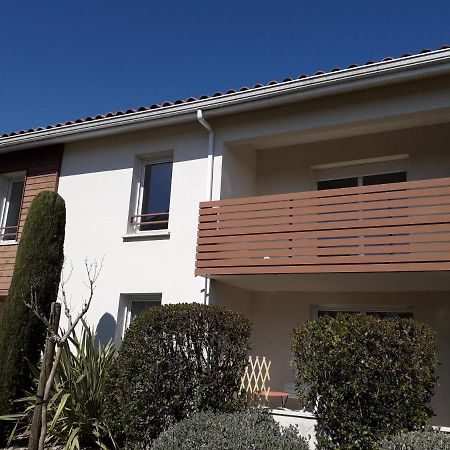 Bel Appartement En Residence Avec Parking Prive Arvert Exteriör bild