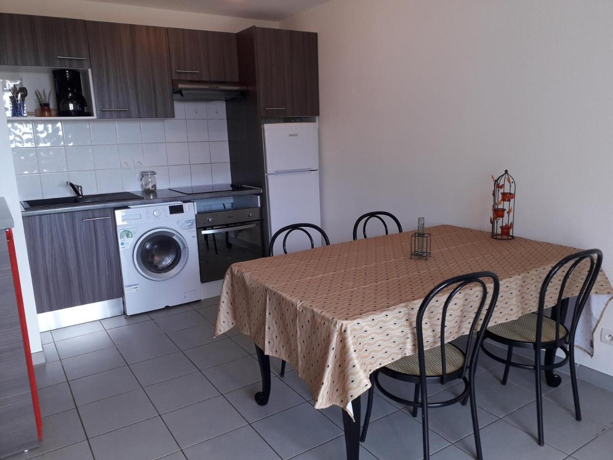 Bel Appartement En Residence Avec Parking Prive Arvert Exteriör bild
