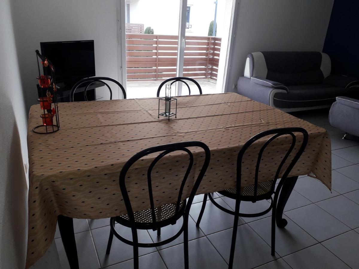 Bel Appartement En Residence Avec Parking Prive Arvert Exteriör bild