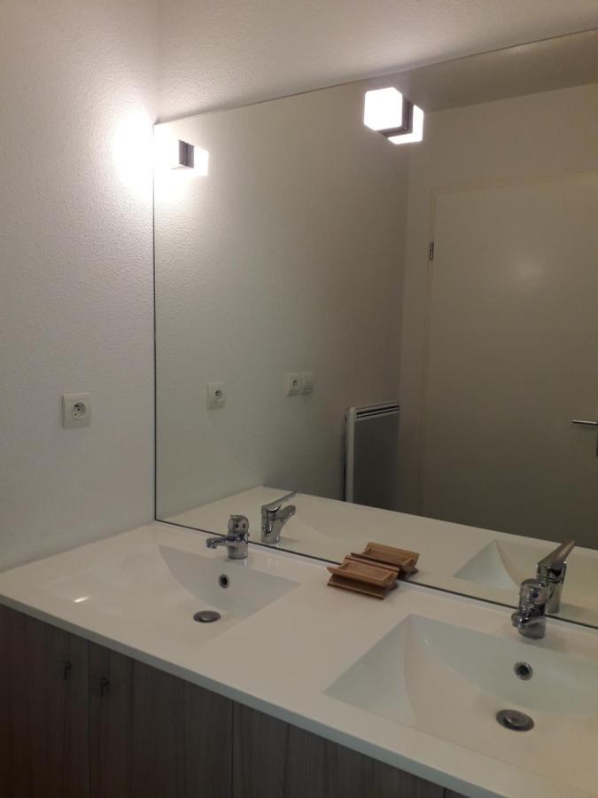 Bel Appartement En Residence Avec Parking Prive Arvert Exteriör bild